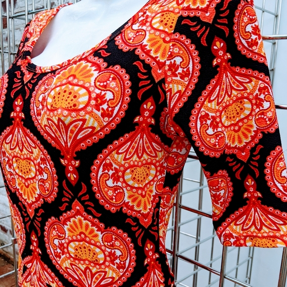 LuLaRoe Dresses & Skirts - Lularoe Nicole Dress Size Small Fit & Flair